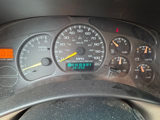2001 Chevrolet Silverado 1500 LS - Interior Instrument Cluster / Odometer Image